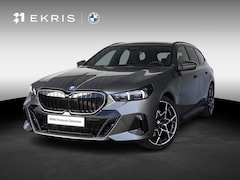 BMW 5-serie Touring - 530e | M Sportpakket Pro | Innovation Pack | Stuurwielrand verwarmd | Comfort Access | Pan