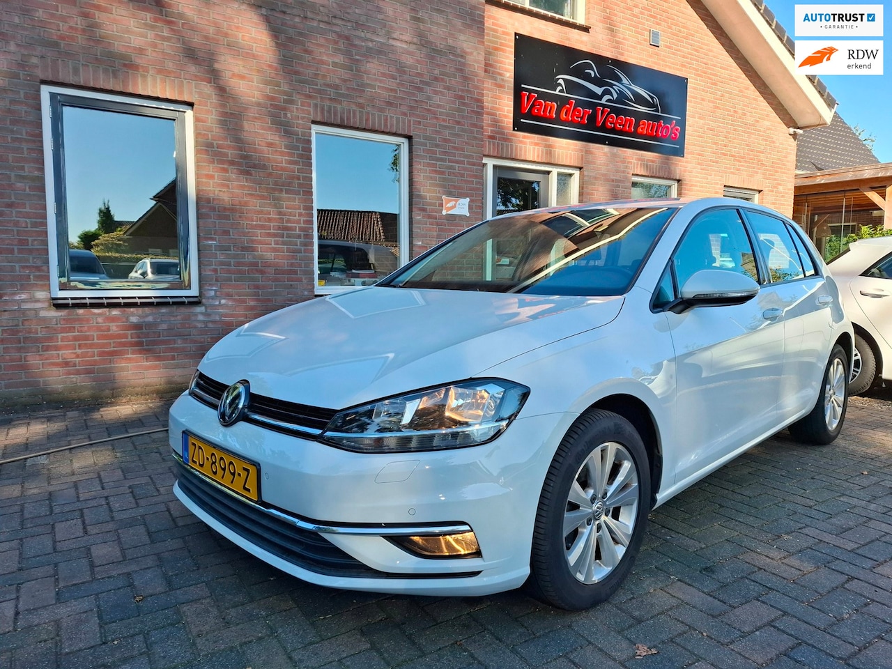 Volkswagen Golf - 1.0 TSI Comfortline. O.a. camera, stoelverw, adap. cruise, navi, carplay, pdc, etc. Prijs - AutoWereld.nl