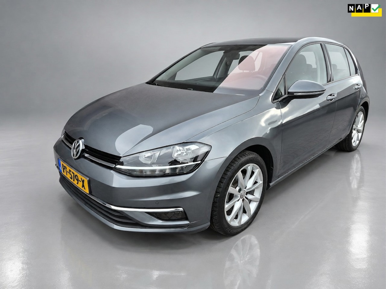 Volkswagen Golf - 1.5 TSI Highline 1.5 TSI Highline - AutoWereld.nl