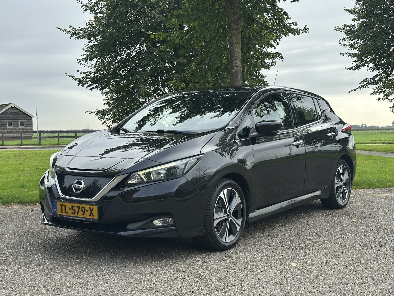 Nissan LEAF - 2.ZERO EDITION 40 kWh Volledig onderh * NAP * Nette staat - AutoWereld.nl