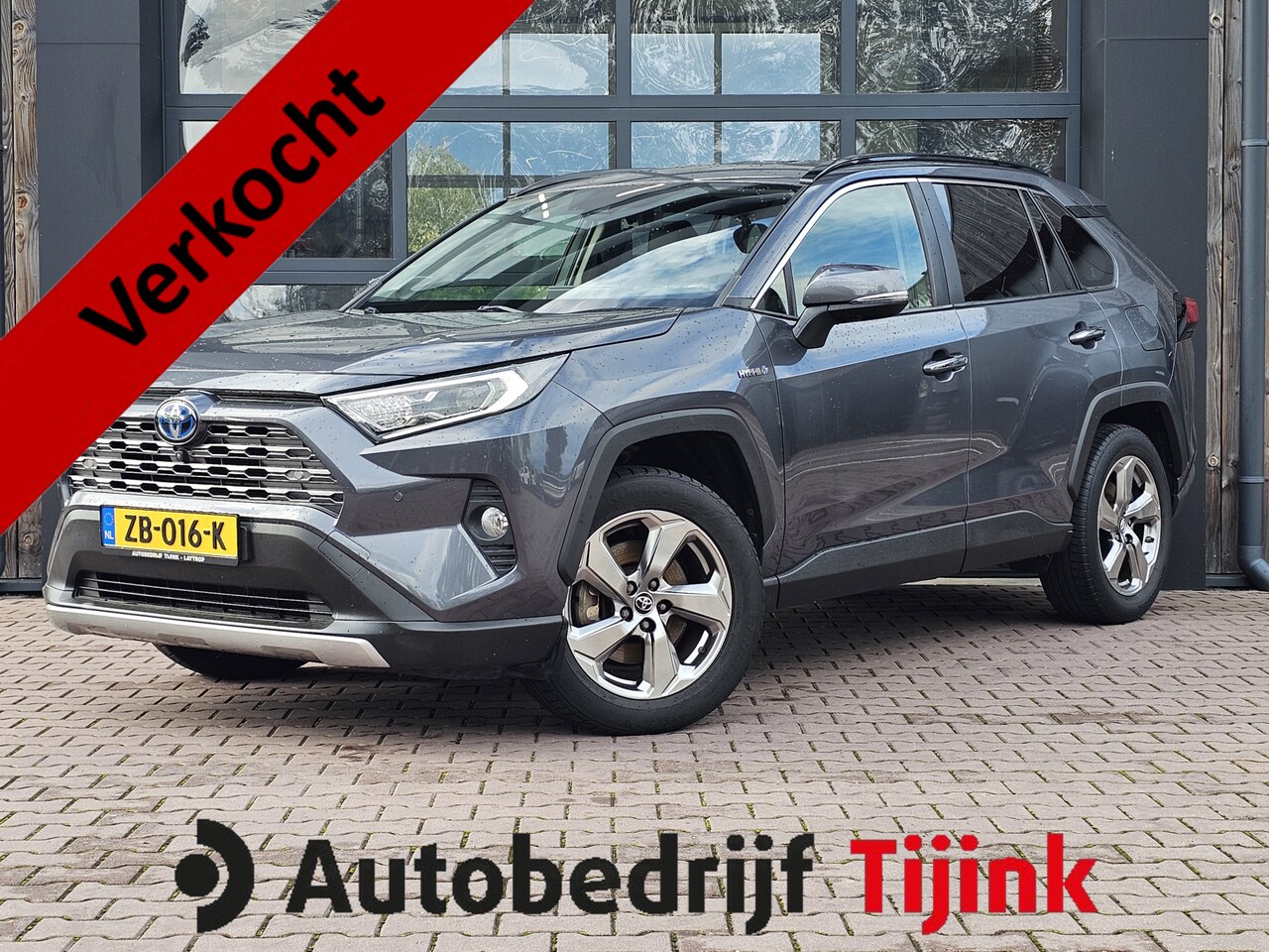 Toyota RAV4 - 2.5 Hybrid AWD Executive | LED | Trekhaak | Leder | Stoelverwarming | ACC | Elek. achterkl - AutoWereld.nl