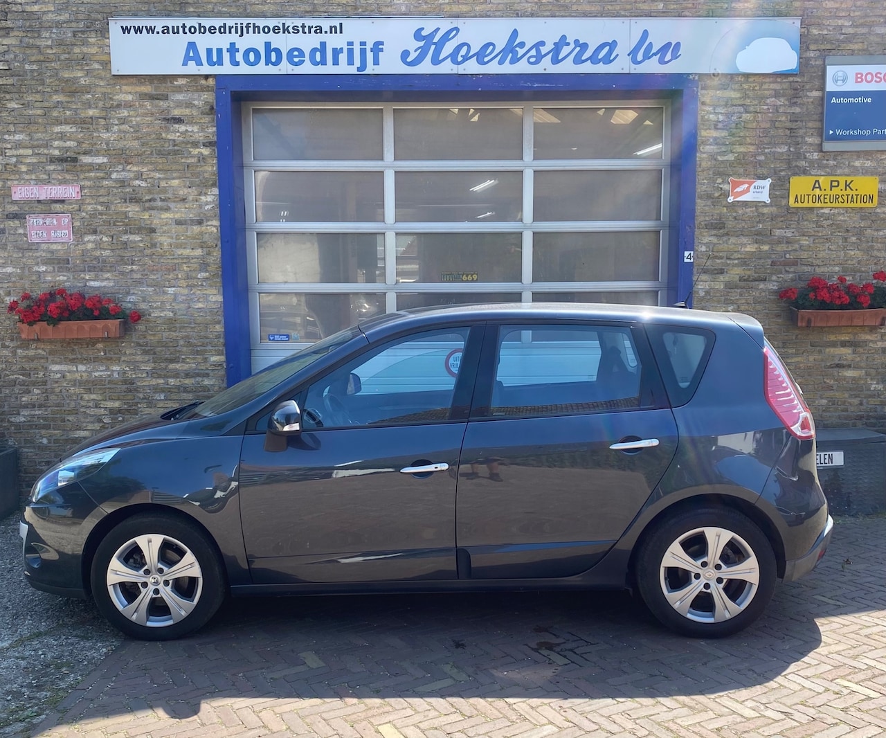 Renault Scénic - 2.0 Dynamique 2.0 Dynamique - AutoWereld.nl