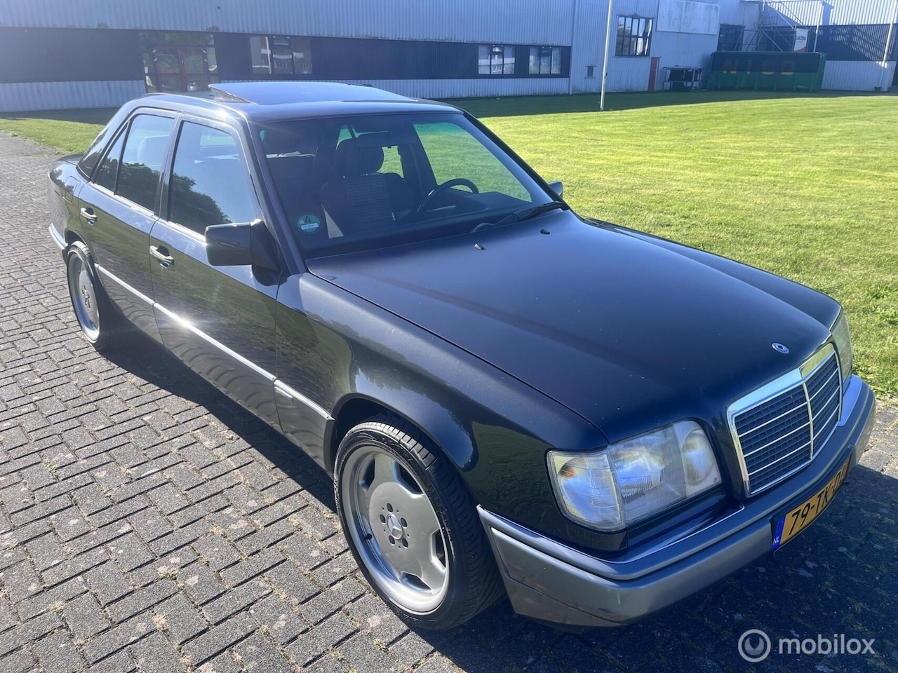 Mercedes-Benz E-klasse - 280 Sportline Automaat / LPG / Airco / APK / 18" Monoblock / MOOI! / - AutoWereld.nl