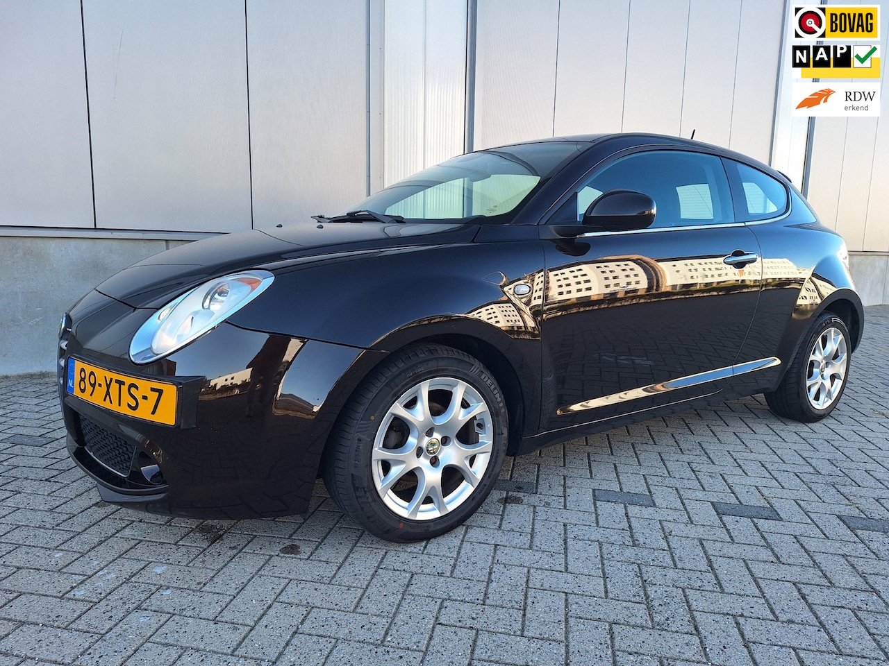 Alfa Romeo MiTo - 0.9 TwinAir Distinctive - leer - navi - cruise - AutoWereld.nl
