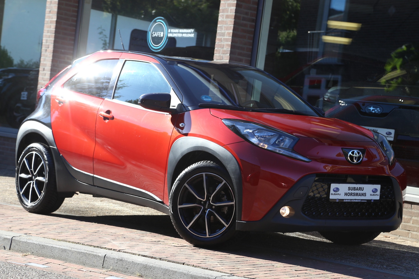 Toyota Aygo X - 1.0 VVT-i MT Pulse Navi Carplay ACC Camera 12.700km!! - AutoWereld.nl