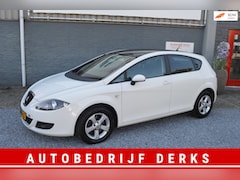 SEAT Leon - 1.4 TSI 25 Edition I Airco | PDC | Nwe Ketting | Garantie