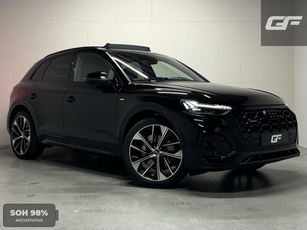 Audi Q5 - 50 TFSIe Quattro Black Edition S-Line Pano Luchtvering - AutoWereld.nl