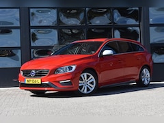Volvo V60 - 2.0 T3 R-Design '17 Xenon Clima Navi Cruise Inruil mogelijk