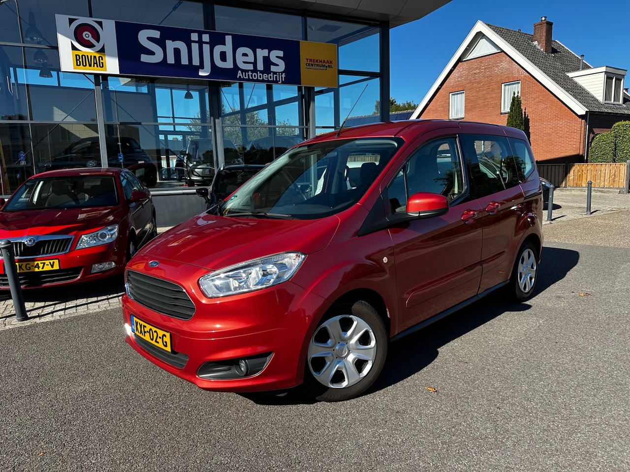 Ford Tourneo Courier - 1.0 Titanium 1.0 Titanium - AutoWereld.nl