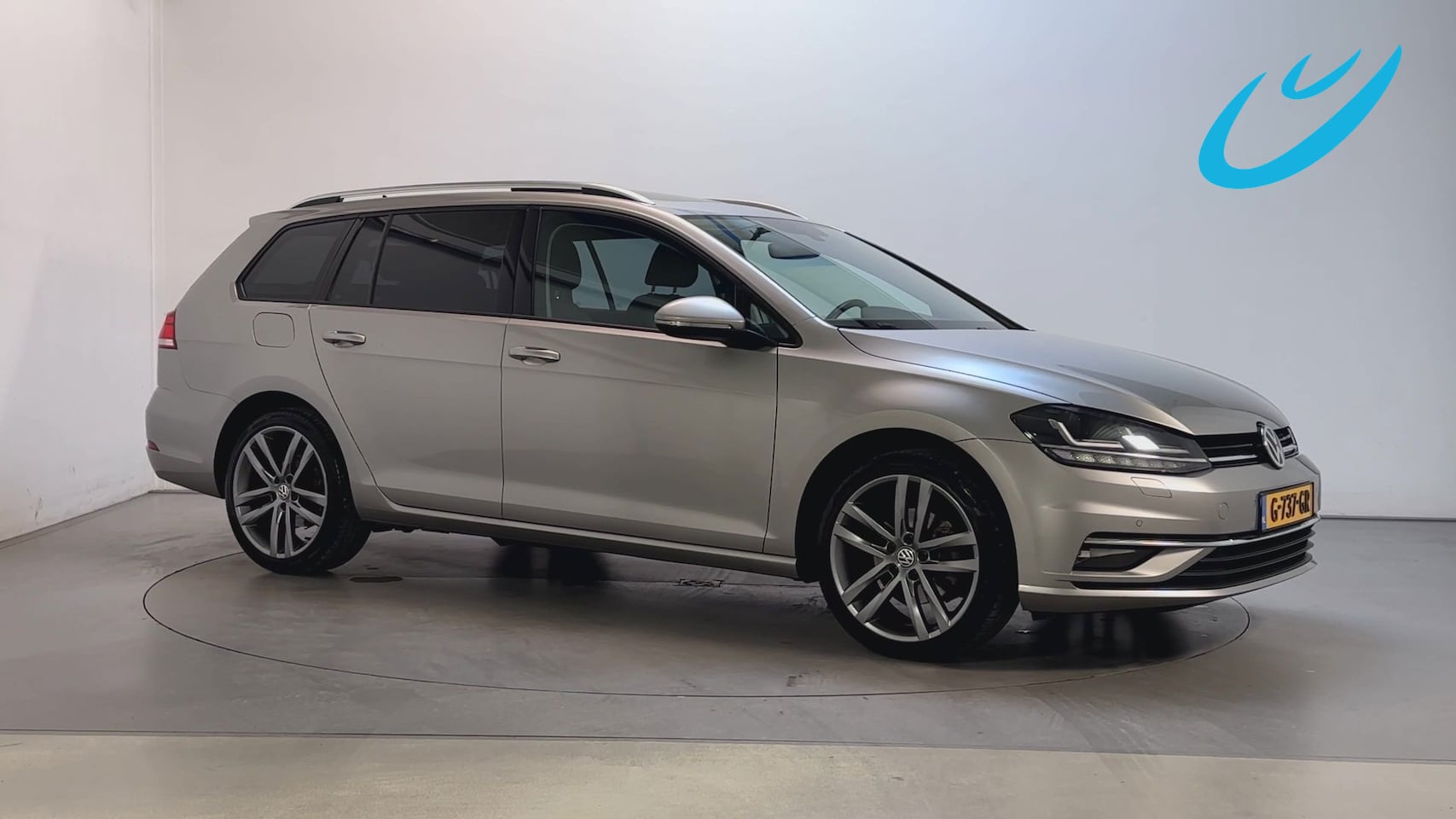 Volkswagen Golf Variant - 1.0 TSI DSG Highline Business R LED Panoramadak Stoelverwarming Navigatie Parkeersensoren - AutoWereld.nl