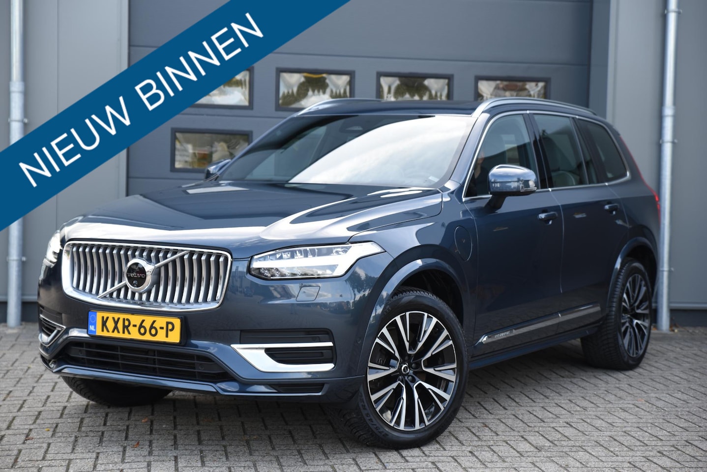 Volvo XC90 - 2.0 T8 Recharge AWD Ultimate Bright Luchtvering - Pano - Trekhaak - AutoWereld.nl