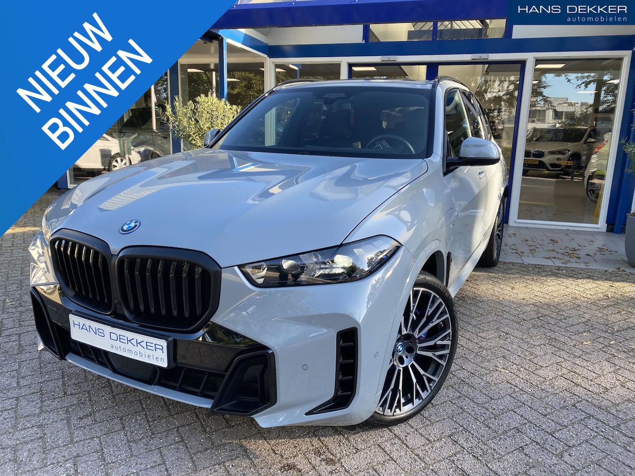 BMW X5 - xDrive50e M-Sport / Pano / Trekhaak / 360 Camera / Harman kardon / Stoel massage, verwarmi - AutoWereld.nl
