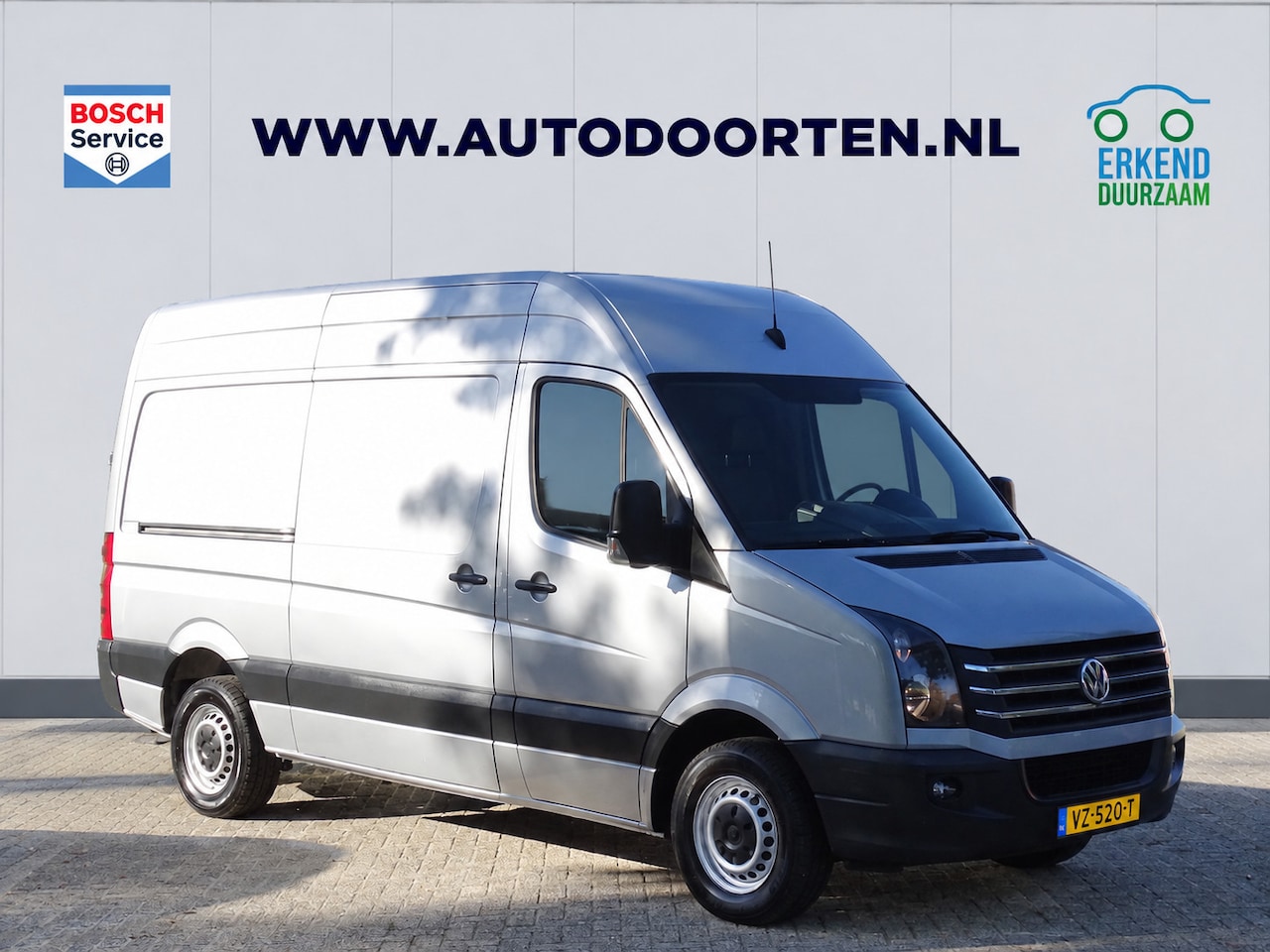 Volkswagen Crafter - 32 2.0 TDI L2H3|Trekhaak|Cruise|Keurig! - AutoWereld.nl