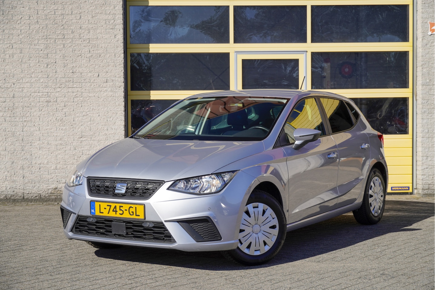 SEAT Ibiza - 1.0 TSI 5drs Style Business Intense BJ2021 Pdc | Trekhaak | Achteruitrijcamera | App-Conne - AutoWereld.nl