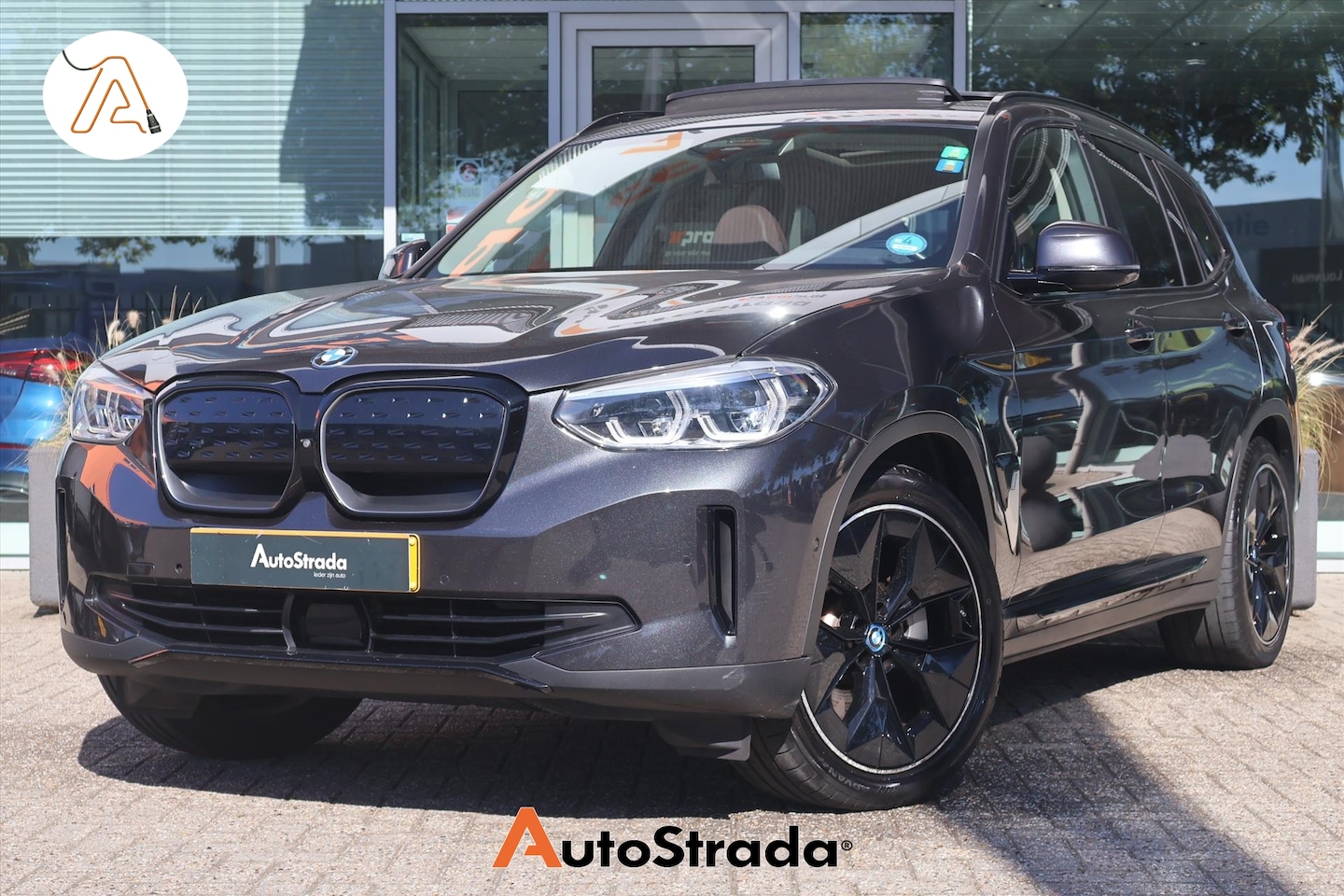 BMW iX3 - (g08) iX3 Executive 286pk SoH 97% | Leder | Pano | 360 Camera | Sfeer | Cruise | Climate | - AutoWereld.nl