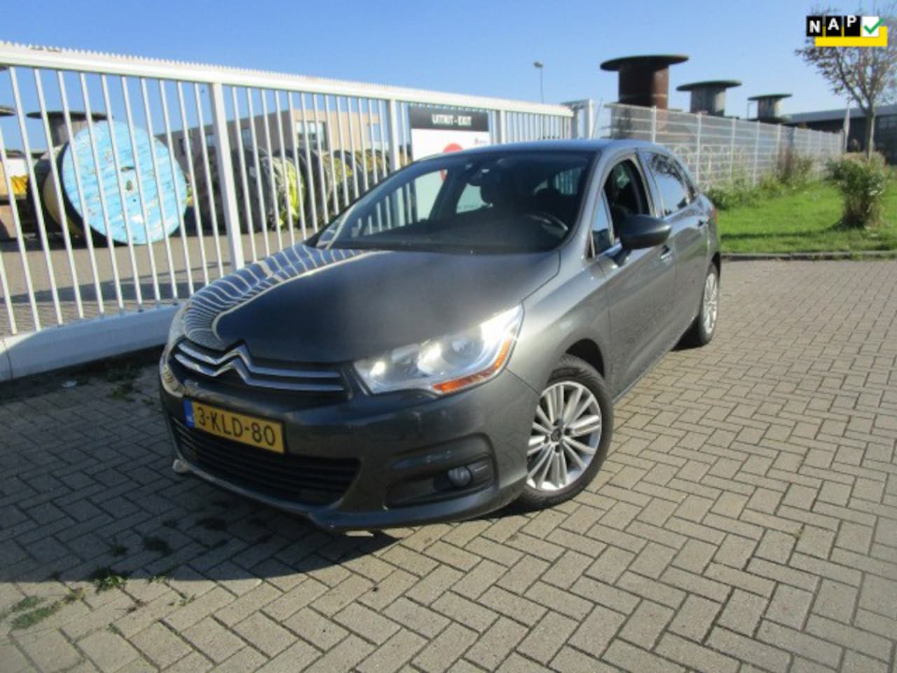Citroën C4 - 1.6 e-HDi Ligne Business EGS - AutoWereld.nl