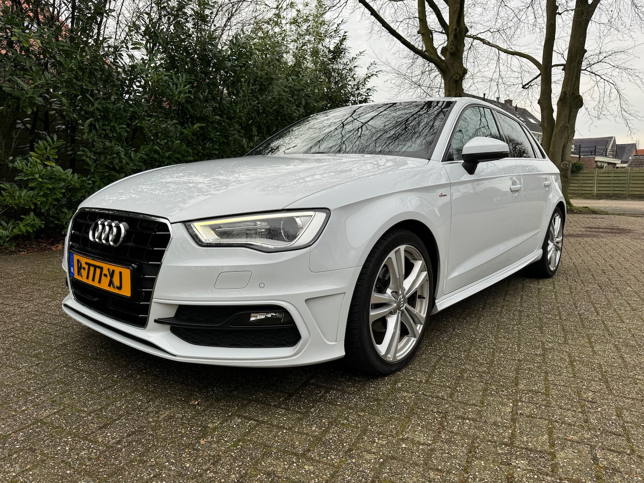 Audi A3 Sportback - 1.4 TFSI CoD Ambition Pro Line S - AutoWereld.nl