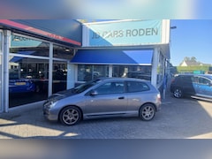 Honda Civic - 1.4i S Nw apk Luxe Netjes lage km. Zuinig