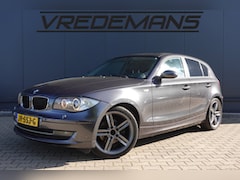 BMW 1-serie - 120i LEDER/NAVI