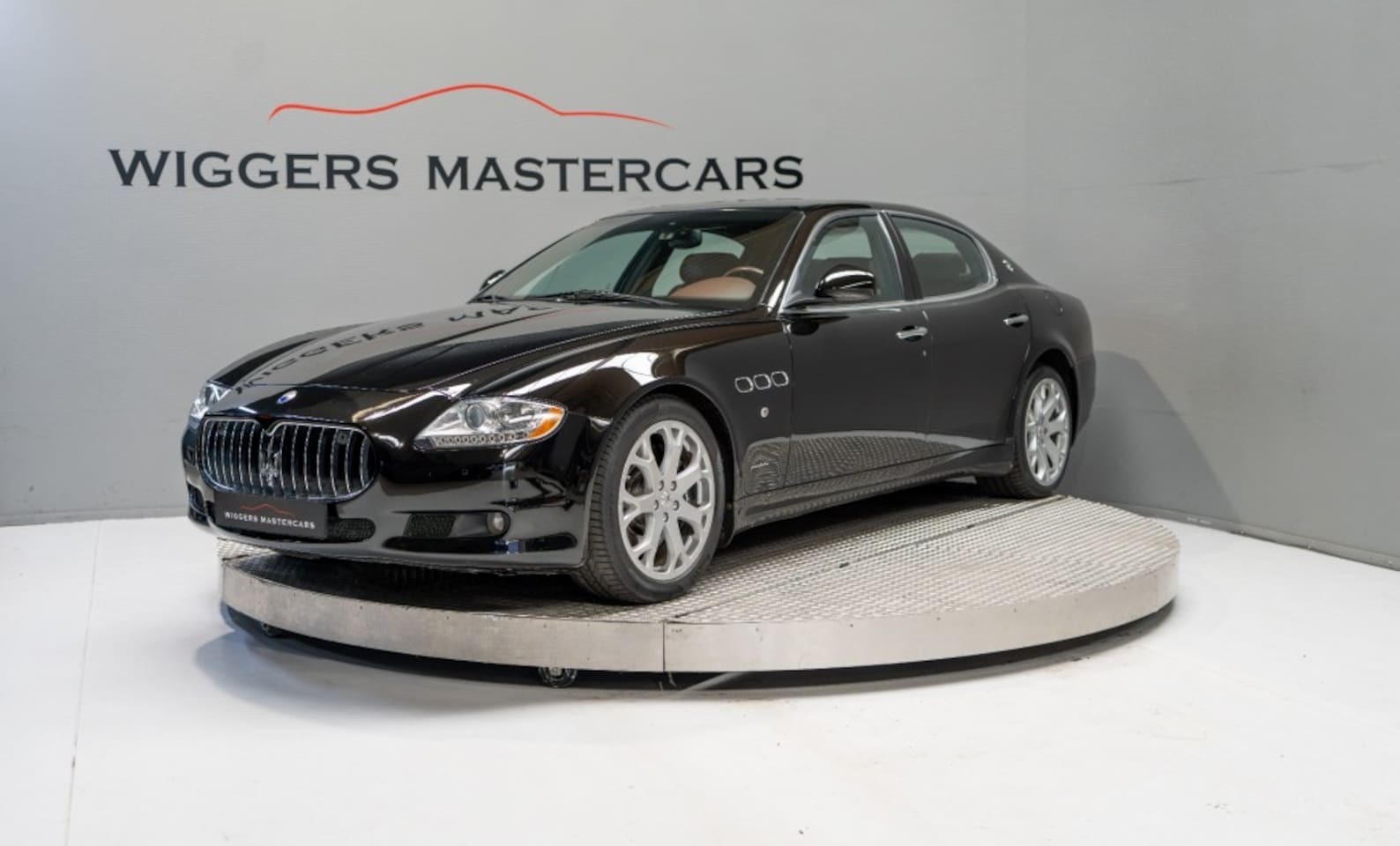 Maserati Quattroporte - 4.7 S V8 Automaat 431 pk . Sportuitlaat * 19 - AutoWereld.nl