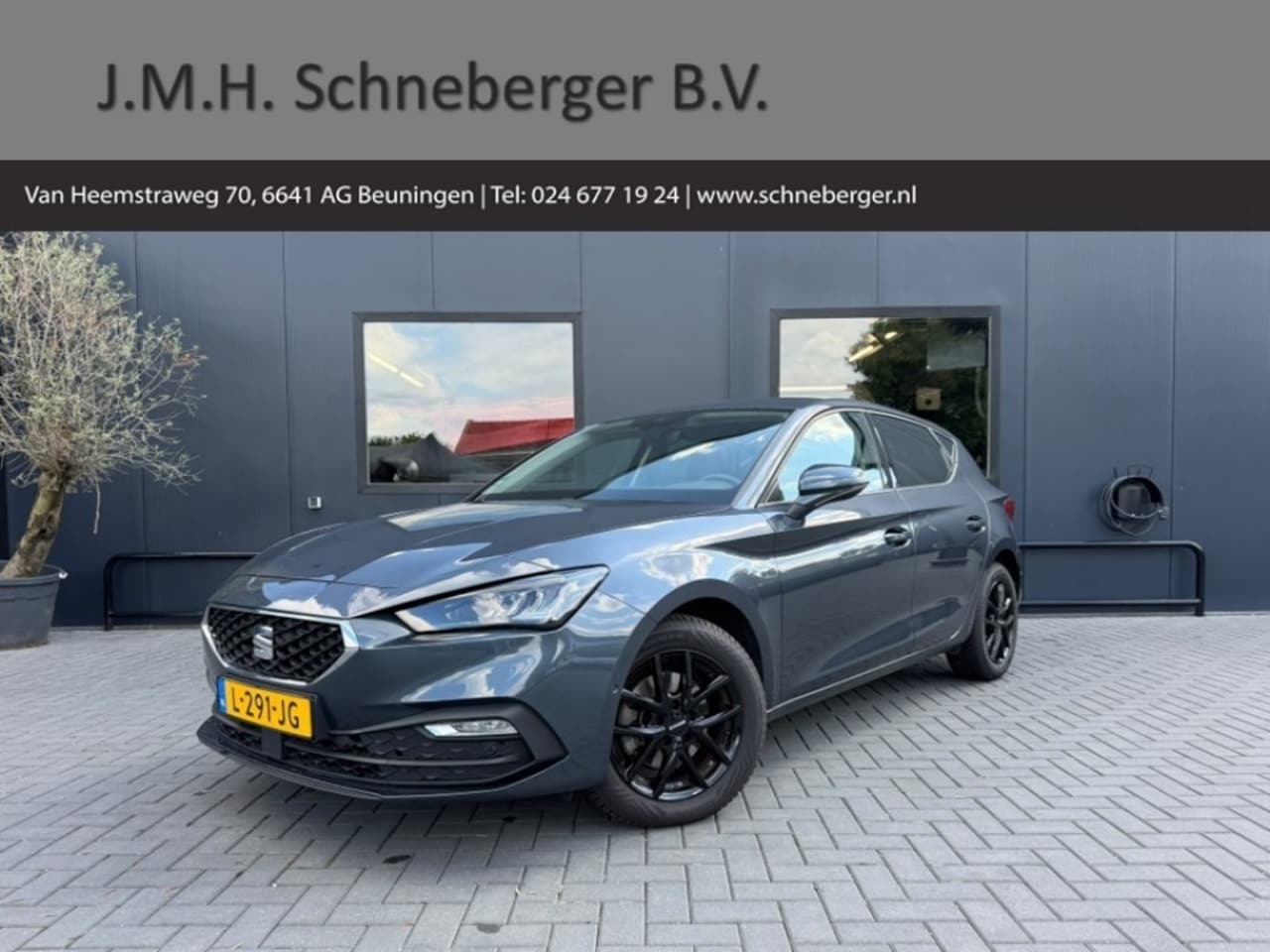SEAT Leon - 1.0 eTSI Style Business Intense AUT / Cruise, Camera, Apple Carplay, Navi - AutoWereld.nl