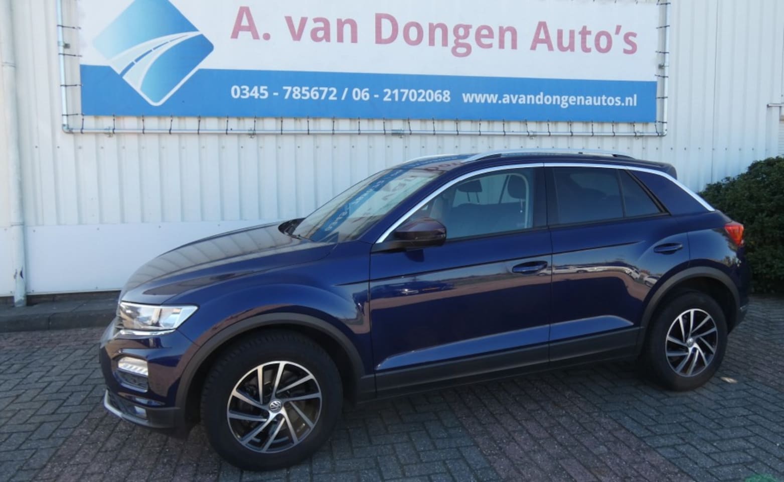 Volkswagen T-Roc - 1.0 TSI Style 1.0 TSI STYLE,ACC,Lane Ass,Navi,Bltooth,APK 29-6-27 - AutoWereld.nl
