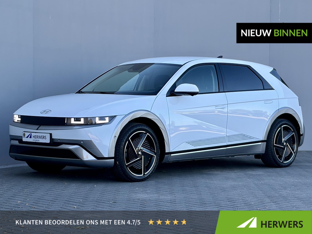 Hyundai IONIQ 5 - Lounge 84 kWh / SOH 97,3% / CCS snelladen / Head Up Display / Warmtepomp / Trekgewicht 160 - AutoWereld.nl