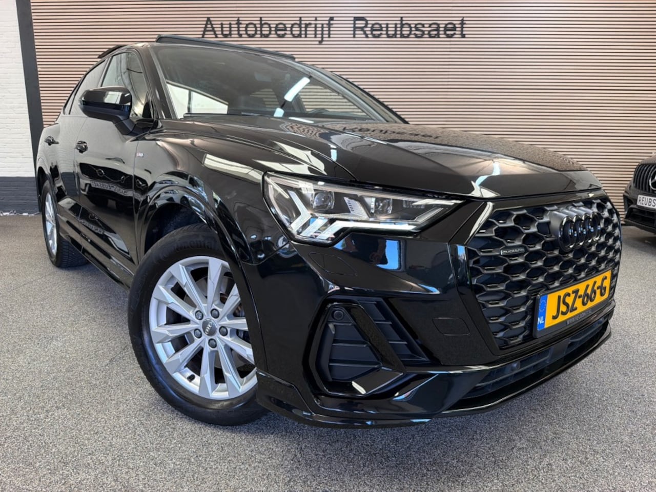 Audi Q3 - 45 Tfsi Quattro Edition One S-Line Panodak Keyless Leder Incl 12Mnd Garantie - AutoWereld.nl