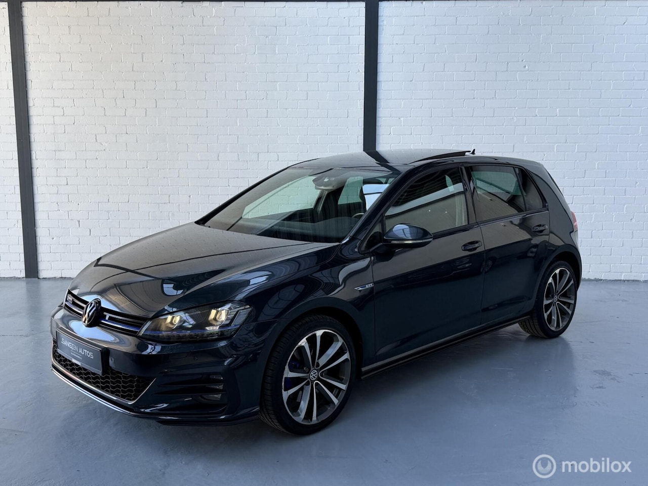 Volkswagen Golf - 1.4 TSI GTE Pano GTi look - AutoWereld.nl