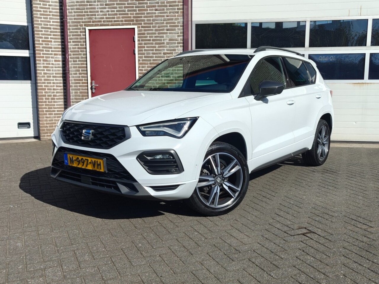 SEAT Ateca - 1.5 TSI FR Business Intense 1.5 TSI FR BUSINESS INTENSE - AutoWereld.nl