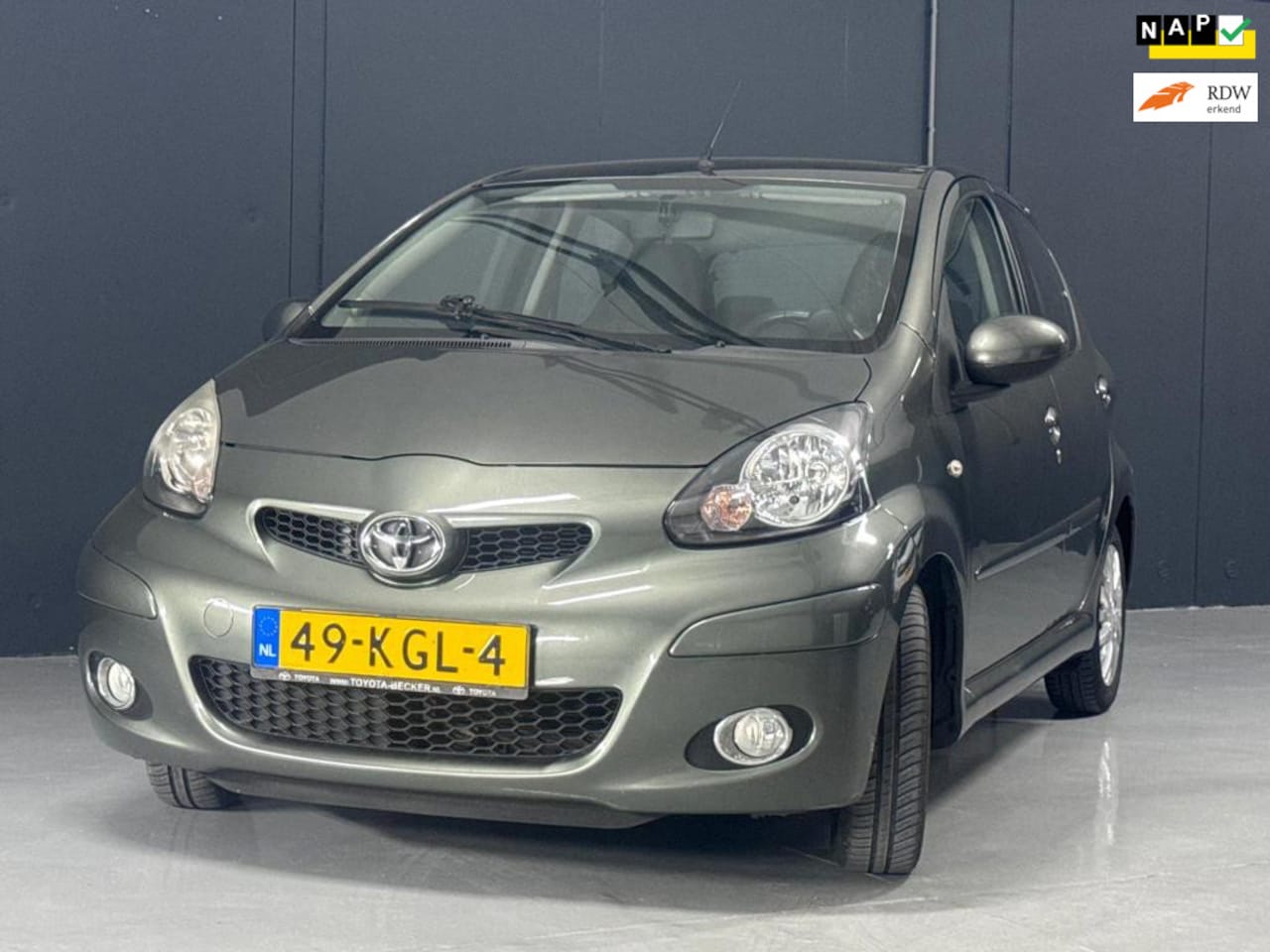 Toyota Aygo - Toyota Aygo 1.0| 5-deurs | NAP | Airco | Elektrische ramen | Centrale deurvergrendeling me - AutoWereld.nl
