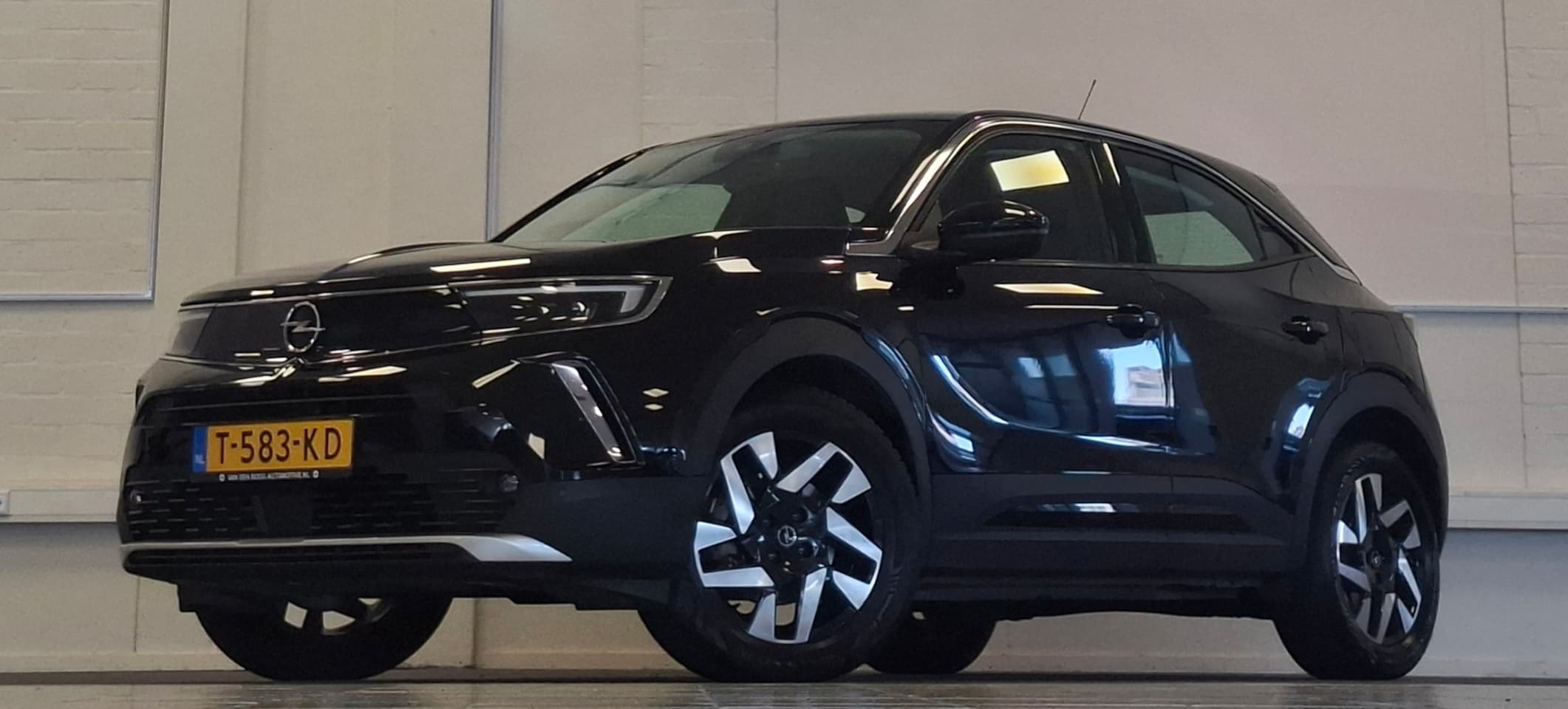 Opel Mokka Electric - Level 3 50 kWh Navigatie Driver Assistance Pack SOH Mooi! - AutoWereld.nl