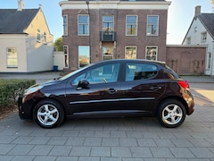 Peugeot 207 - 1.4 Acces Lite 5 DEURS AIRCO ZEER MOOI APARTE KLEUR MET