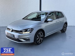 Volkswagen Golf - 1.4 TSI Highline Carplay Navi