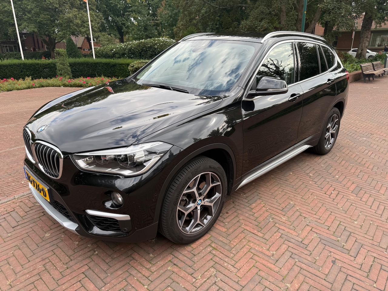 BMW X1 - 2.0i sDrive Orange Edition II - AutoWereld.nl