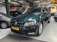 Volkswagen Tiguan - 1.4 TSI Connected Series / Navi /Virtual