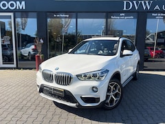 BMW X1 - SDrive20i Centennial High Executive, Panorama dak
