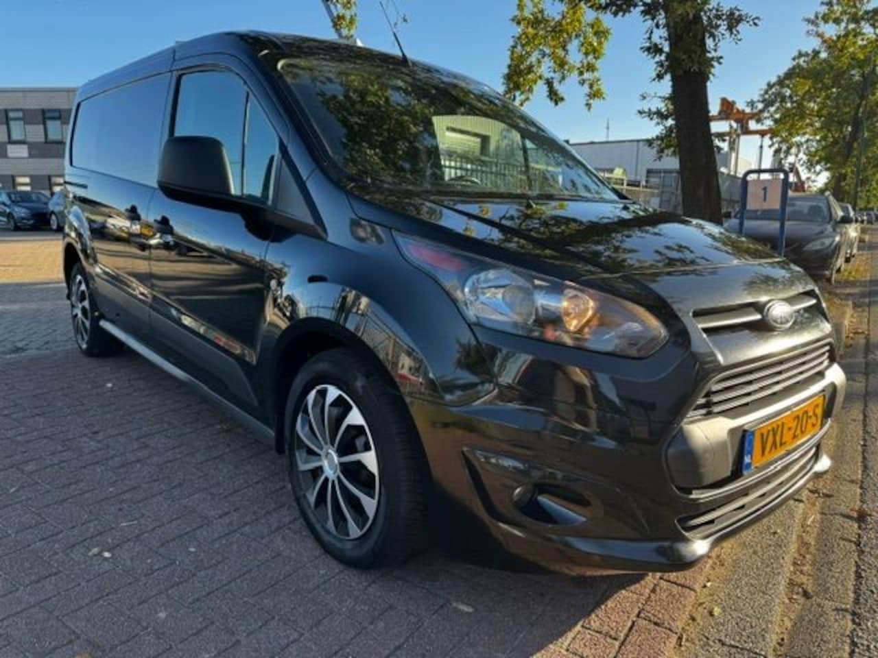 Ford Transit Connect - 1.5 TDCI L2 Trend 3 Zits Euro6 136.000km Airco,Cruisecontrol,Camera - AutoWereld.nl