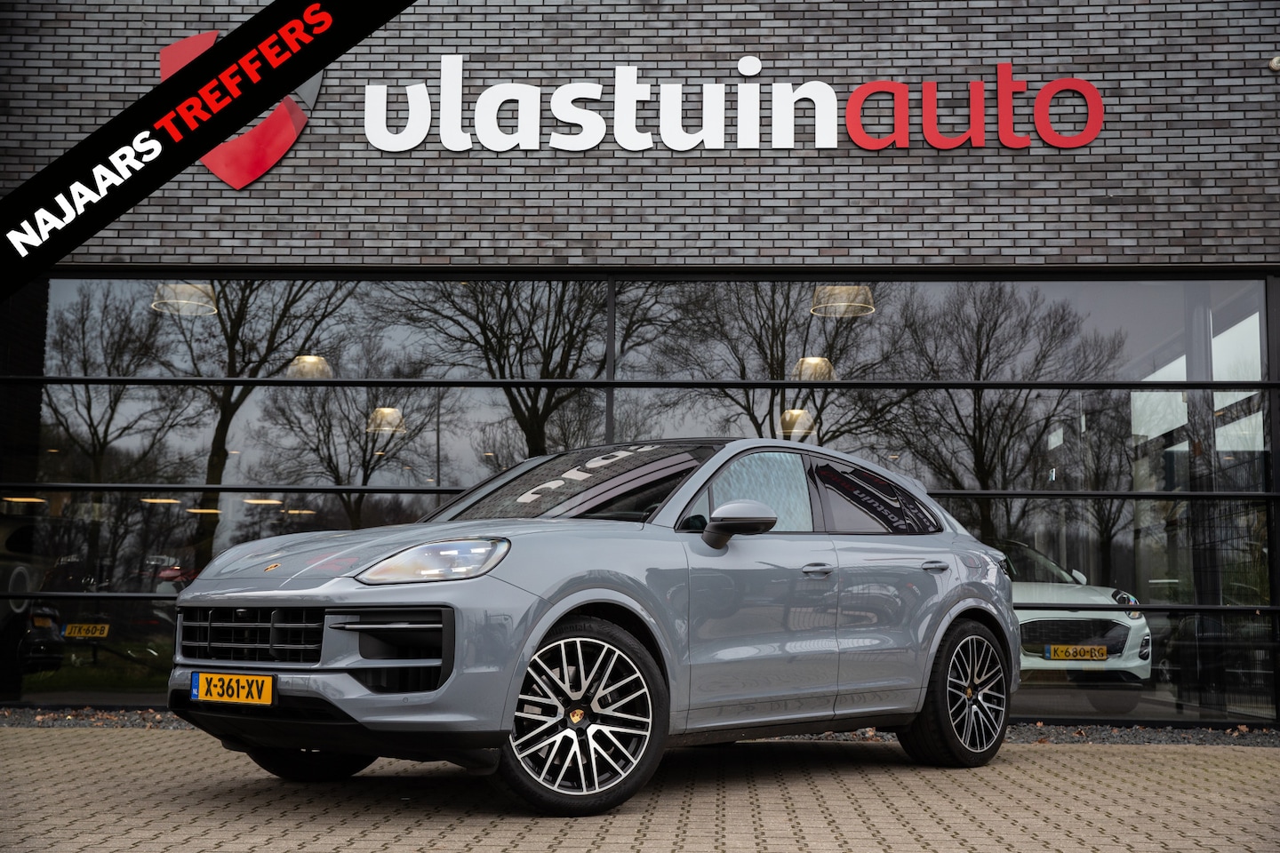 Porsche Cayenne Coupé - 3.0 E-Hybrid 3.0 E-Hybrid , Arctic Grey, SportDesign, Trekhaak, Bijrijdersdisplay, Luchtvering - AutoWereld.nl