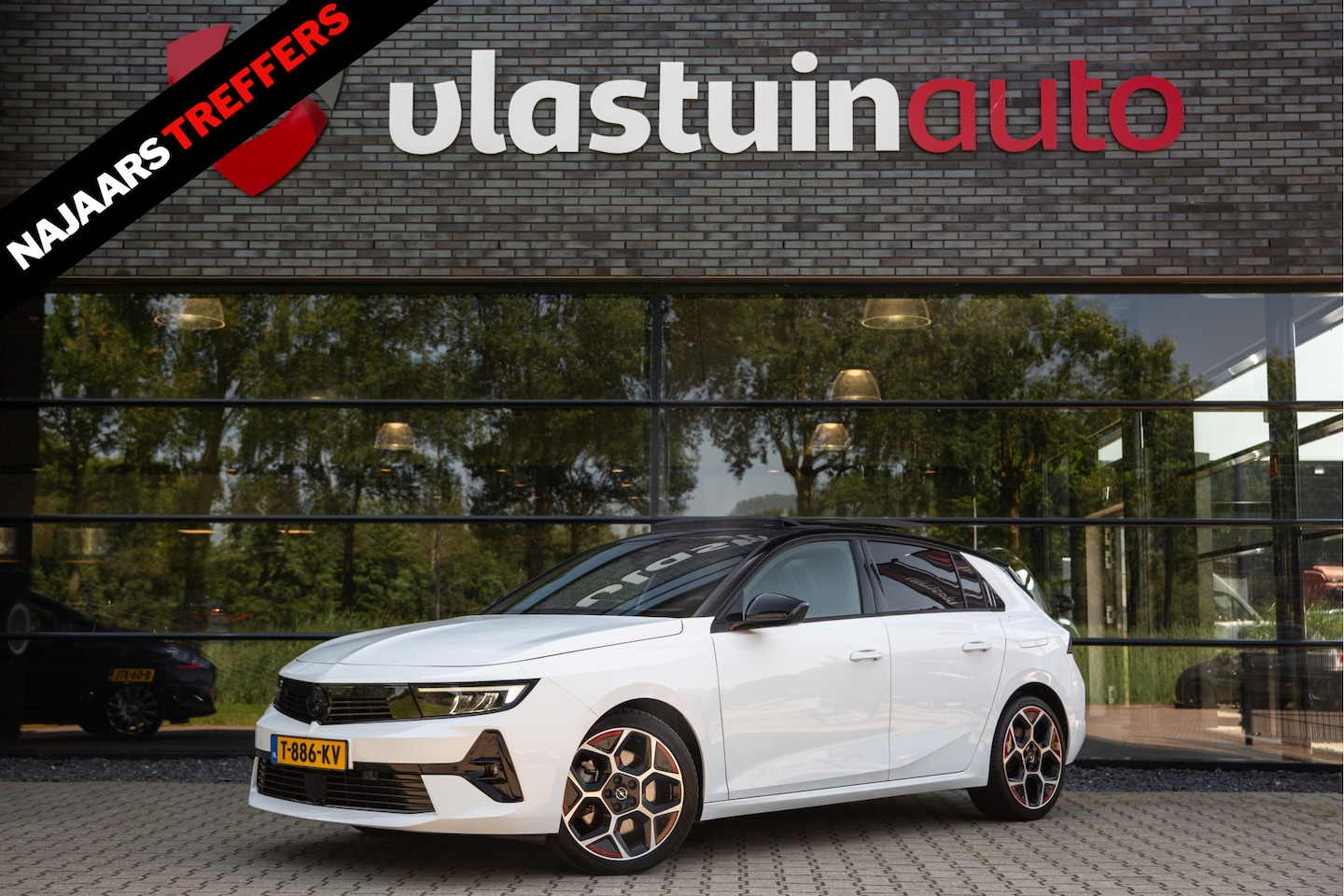 Opel Astra - 1.6 Hybrid GS Line 1.6 Hybrid GS Line , Panoramadak, Adap. cruise, Stoelverwarming - AutoWereld.nl