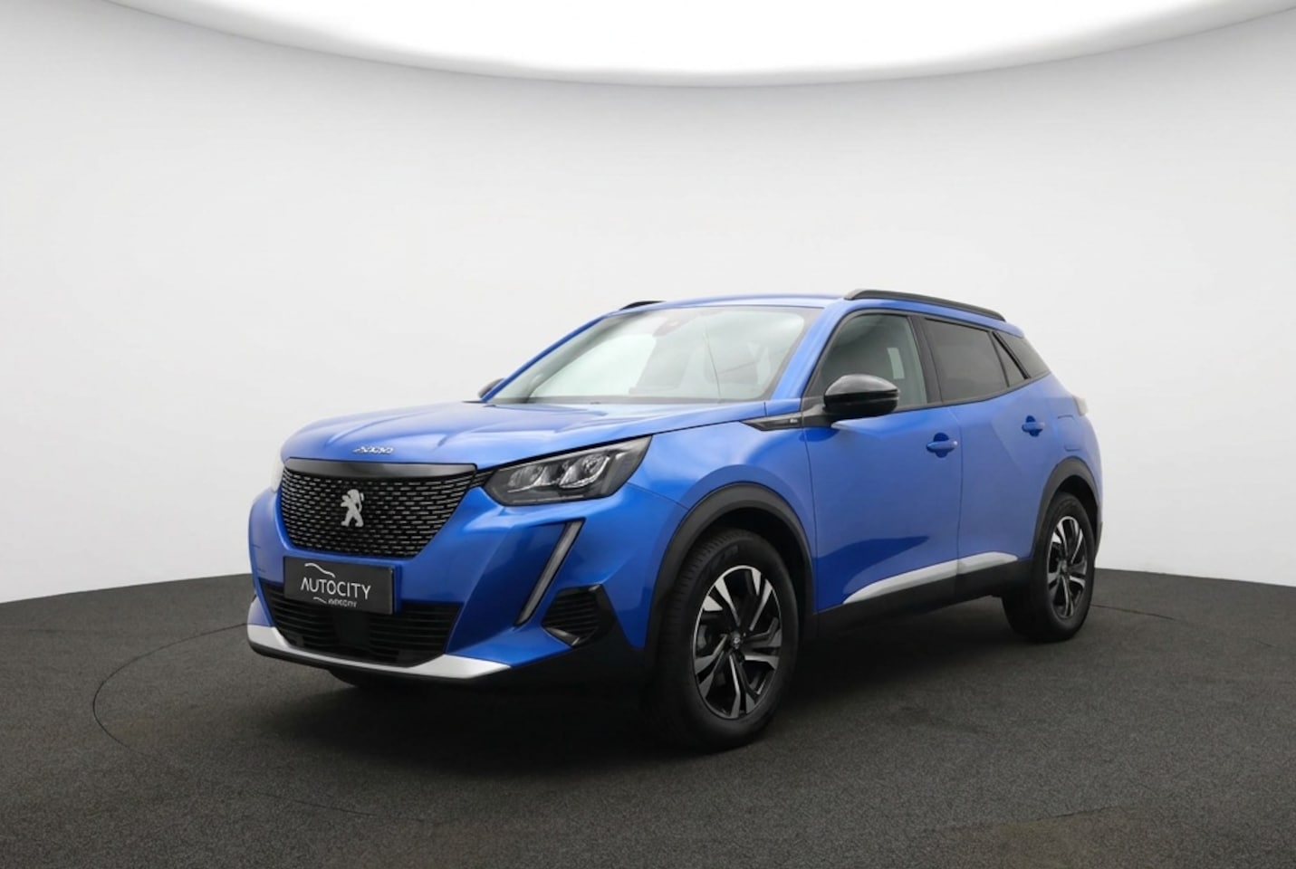 Peugeot 2008 - 1.2 Allure Pack 130PK | Carplay | Adaptive Cruise | Camera | Climate Control - AutoWereld.nl