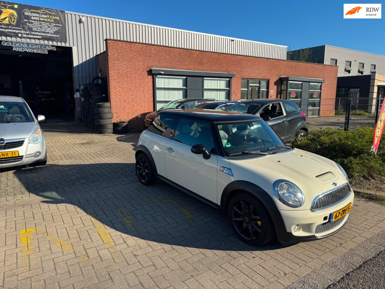 MINI 3-Deurs - 1.6 Cooper S Leer Pano Dak Nwe APK ELKE ZONDAG OPEN - AutoWereld.nl