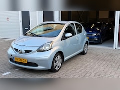 Toyota Aygo - 1.0 5Deurs - Airco - Centraal vergrendeling