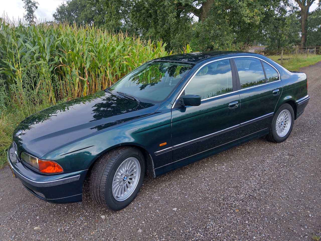 BMW 5-serie - 520i Executive - AutoWereld.nl