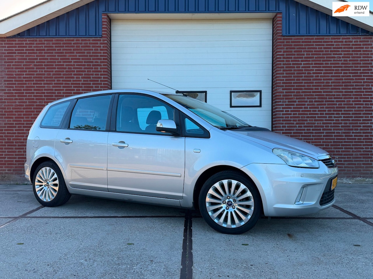 Ford C-Max - 1.8-16V Limited 1e Eigenaar Apk nieuw Navi Cruise Trekhaak - AutoWereld.nl