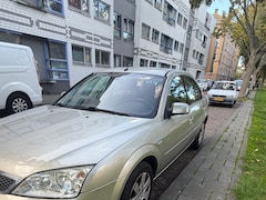 Ford Mondeo - 1.8-16V Futura