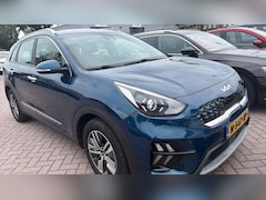 Kia Niro - 1.6 GDi PHEV DynamicLine Automaat | Airco | Navigatie | CarPlay | Vol opties | Dealerauto