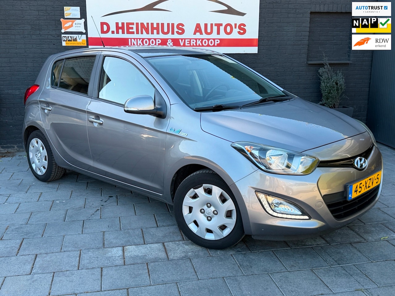 Hyundai i20 - 1.2i i-Motion|AIRCO|5DRS|NETTE AUTO - AutoWereld.nl