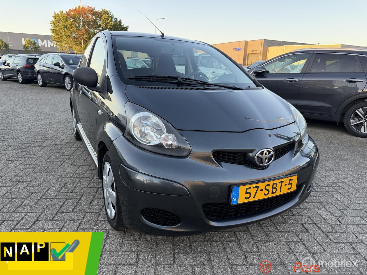 Toyota Aygo - 1.0-12V Cool 1.0-12V Cool,Airco,5drs! - AutoWereld.nl