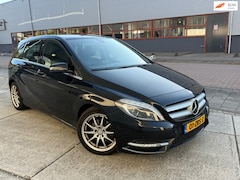 Mercedes-Benz B-klasse - 180 Ambition 2e eigenaar automaat Clima Half Leer